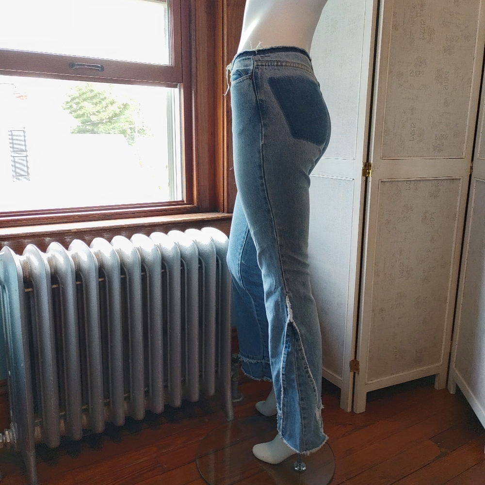 Victoria Secret London Mid-Rise distressed Flare Jeans Sz. 0 RARE - Picture 5 of 14